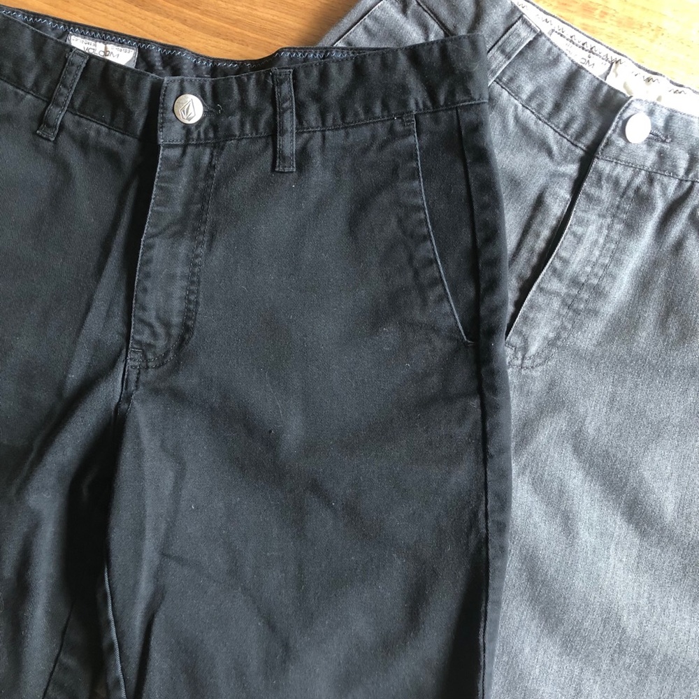 2 Pair of Volcom Stone ShortsUS 28/16